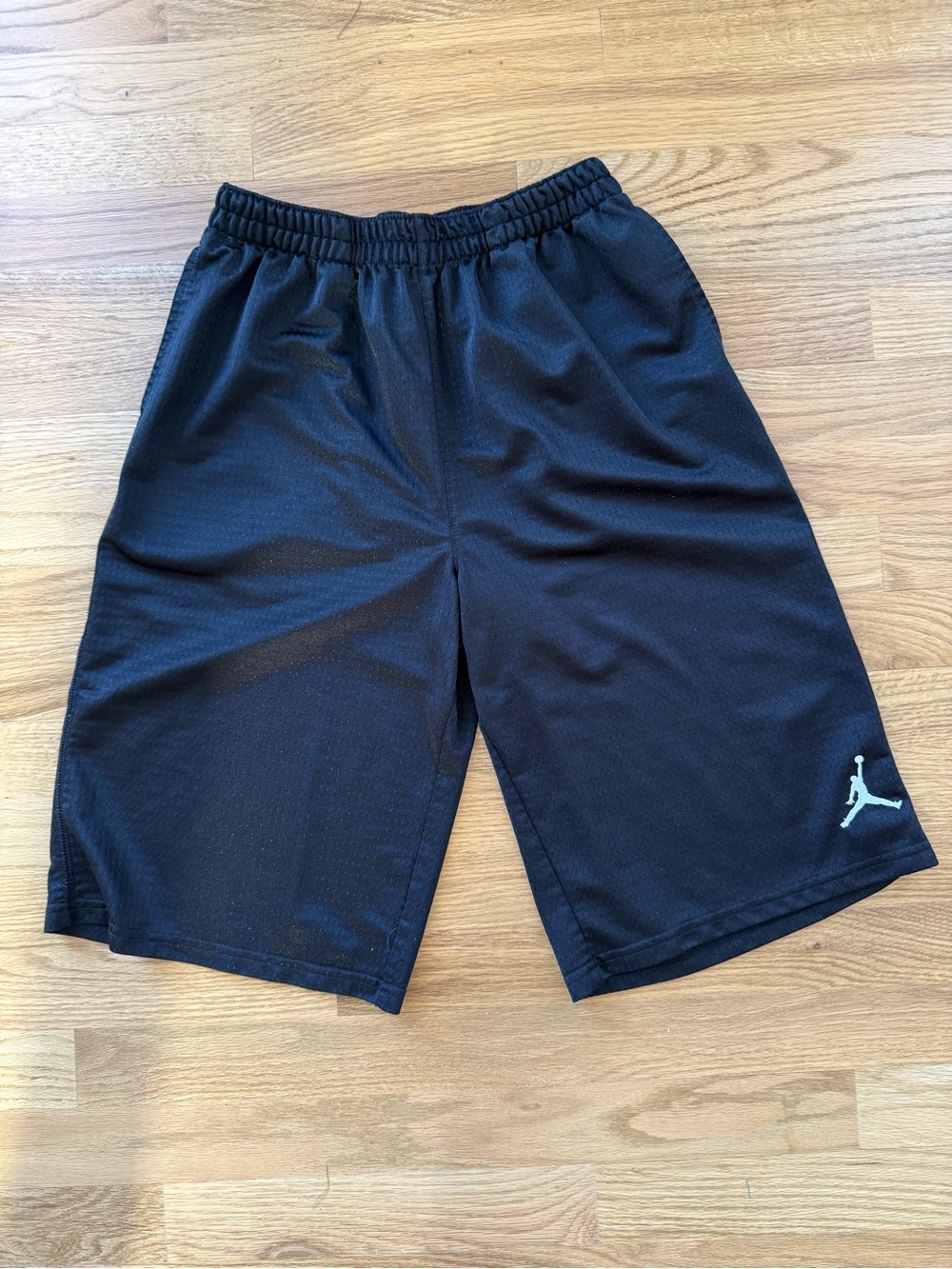 Nike Air Jordan Boys Youth XL Black Basketball Shorts Jumpman Long Inseam